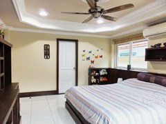 House for rent Nongplalai Pattaya showing the third bedroom suite 