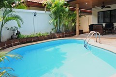 House for rent View Talay Villas Jomtien showing the pool and covered terrace