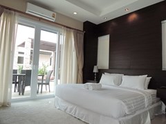 House for rent East Jomtien showing the master bedroom