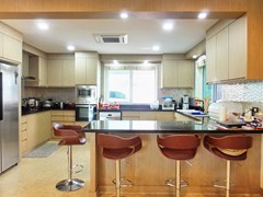 House for rent East Pattaya showing the kitchen 