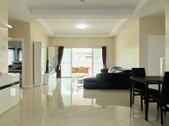 House for Rent East Pattaya showing the living and dining areas 