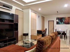 house for rent East Pattaya showing the living and dining areas 
