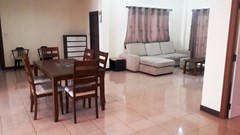 House for rent East Pattaya showing the living and dining areas 