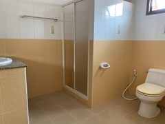 House for rent East Pattaya showing the second bathroom 