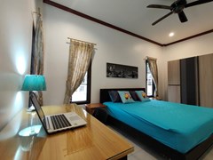 House for rent East Pattaya showing the third bedroom with office area 