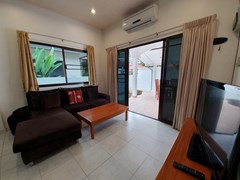 House for rent Jomtien showing the living room 