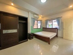 House for rent South Pattaya showing the master bedroom