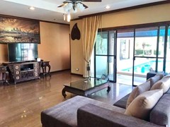 House for sale Huai Yai Pattaya showing the living room