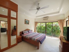 House for sale Jomtien showing the master bedroom