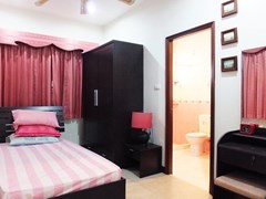 house for sale Mabprachan Pattaya showing the maid's suite 