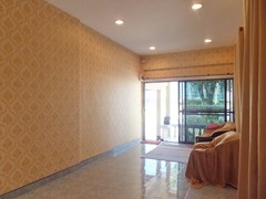 House for sale WongAmat Pattaya showing the living and entrance 