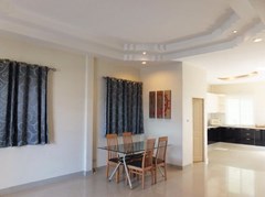 House for sale East Pattaya showing the dining and kitchen areas  