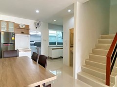 House for sale East Pattaya showing the dining and kitchen areas 