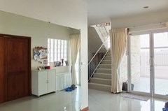 House for Sale Mabprachan Pattaya showing the entrance and guest bathroom 