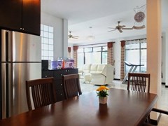House for sale Pattaya Bangsaray showing the dining and living areas 