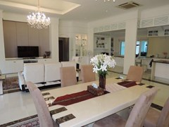 House for Rent Jomtien Park Villas Pattaya showing the open plan concept