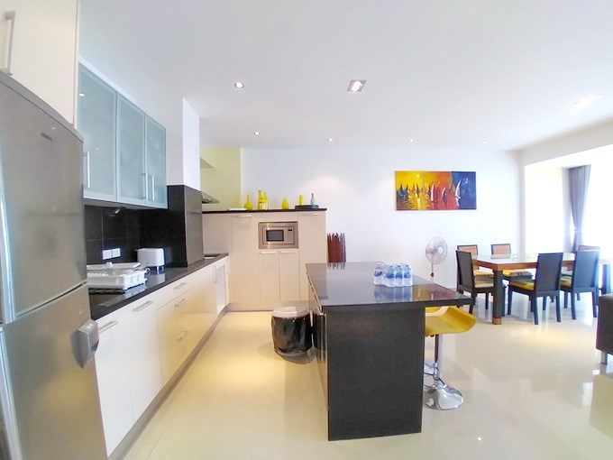 Condominium for rent Jomtien showing the kitchen area 