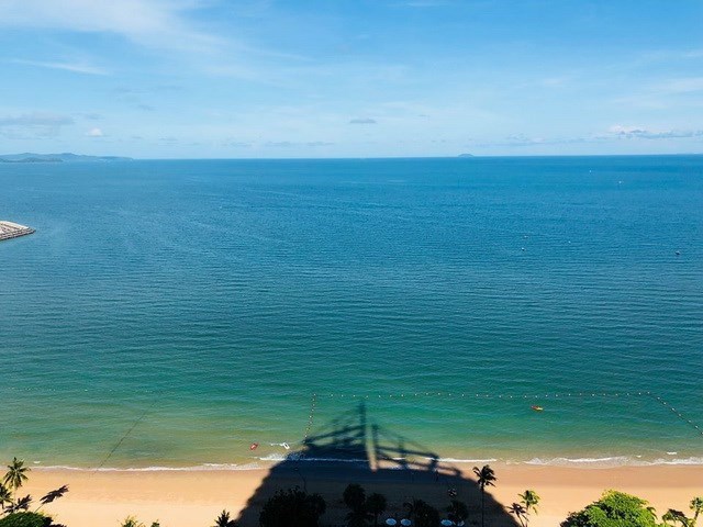 Condominium for rent Na Jomtien Pattaya showing the balcony view