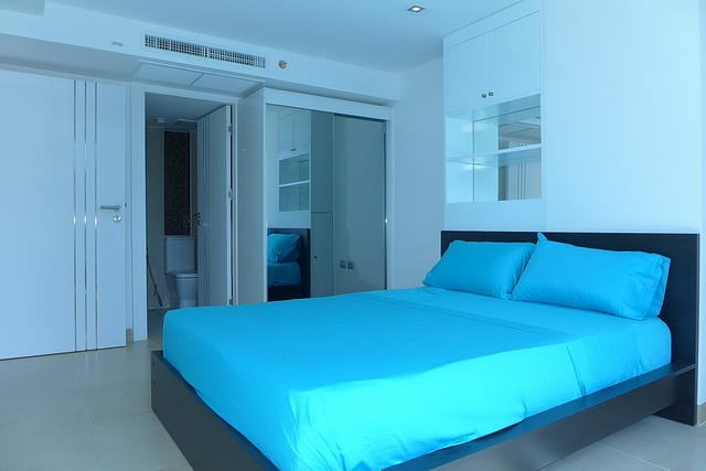 Condominium for rent Pattaya showing the bedroom suite