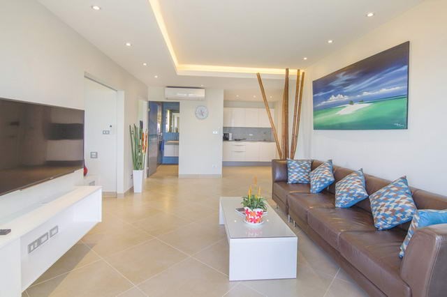 Condominium For Rent Pratumnak Pattaya showing the open plan Condominium For Rent Pratumnak Pattaya showing the open plan