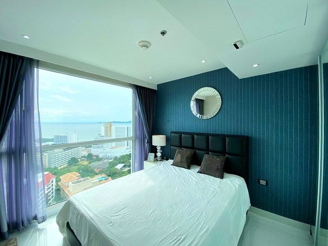Condominium for rent on Pratumnak Hill showing the second bedroom with sea view Condominium for rent on Pratumnak Hill showing the second bedroom with sea view
