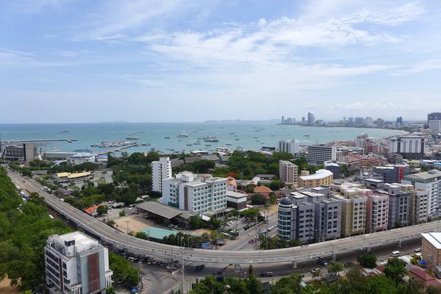 Condominium for Rent Pattaya showing the view from Pattaya bay 
