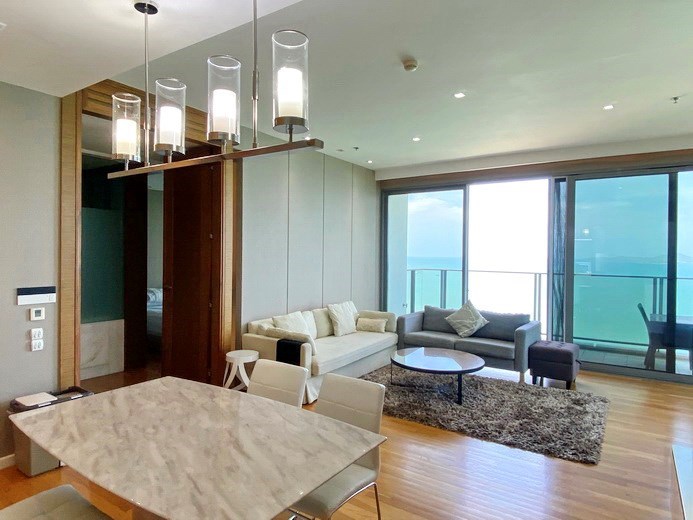 Condominium for rent Northpoint Pattaya showing the living and dining areas 