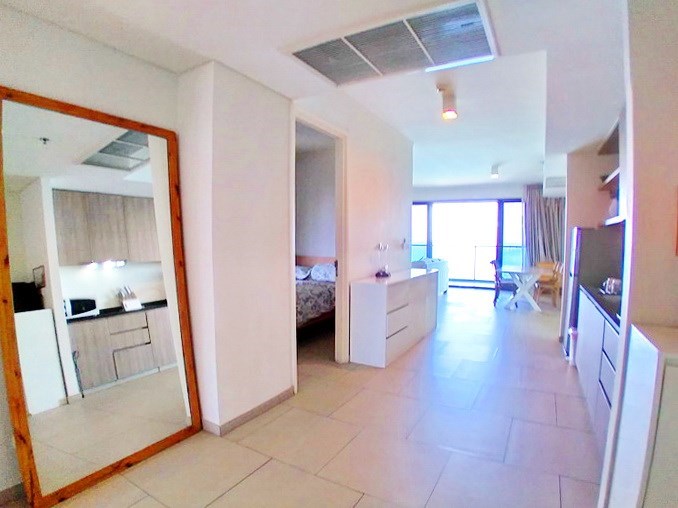 Condominium for rent Wong Amat Pattaya showing the open plan concept Condominium for rent Wong Amat Pattaya showing the open plan concept