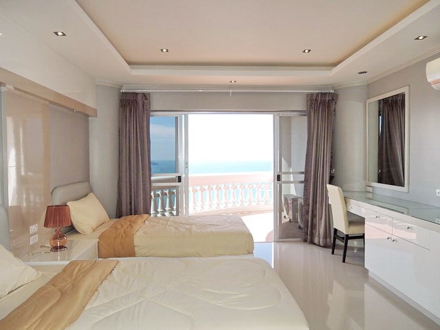 Condominium for Rent Wongamat Pattaya showing the second bedroom