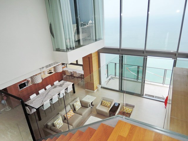 Condominium For Rent Northpoint Pattaya showing the duplex