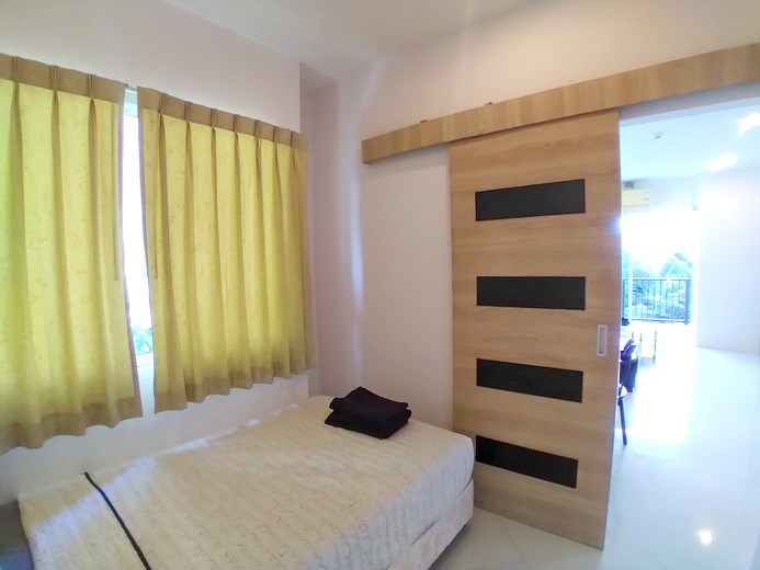 Condominium for sale Pattaya showing the second bedroom Condominium for sale Pattaya showing the second bedroom