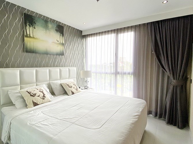 Condominium for sale Pratumnak Hill showing the bedroom 