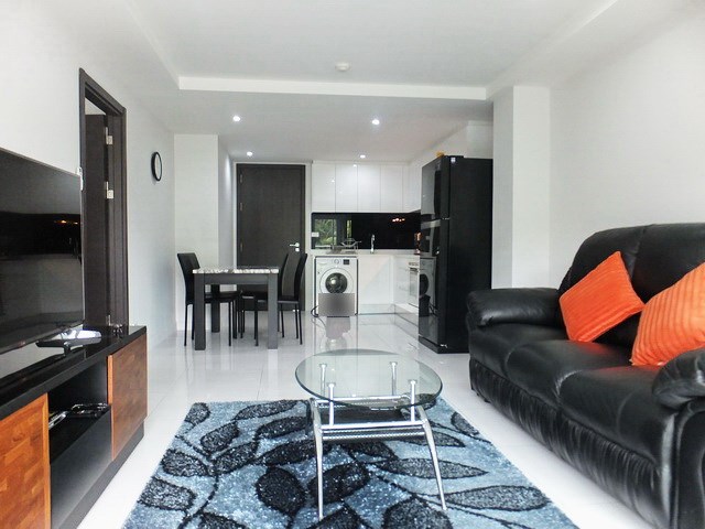 Condominium for sale Pratumnak Pattaya showing the open plan concept