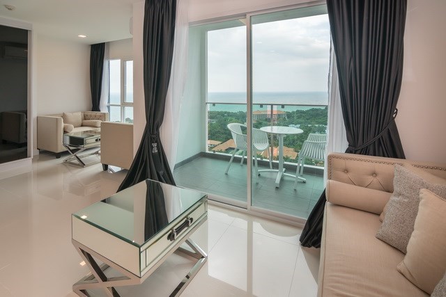 Condominium for sale Pratumnak Pattaya showing the second bedroom, living areas and view 
