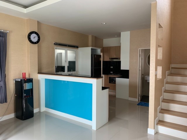 House for sale East Pattaya showing the kitchen and guest bathroom