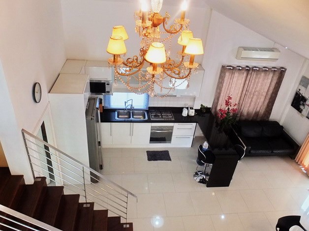 House for Sale East Pattaya showing the kitchen 