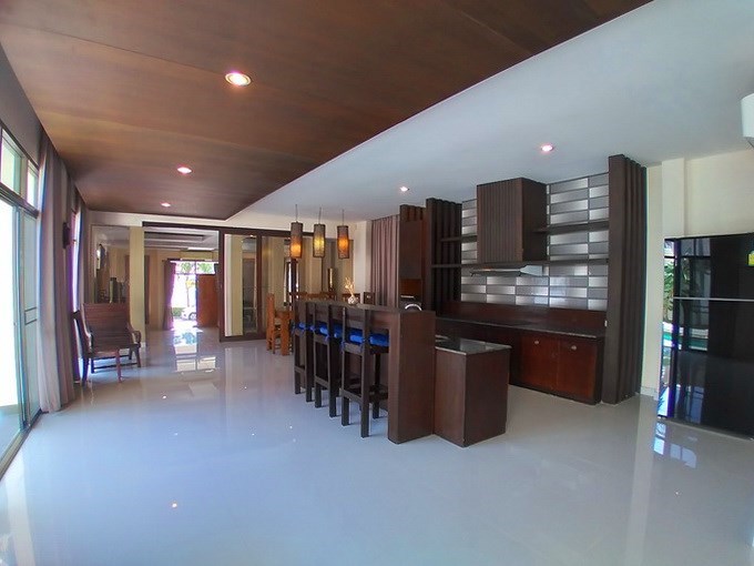 House for rent East Pattaya showing the kitchen area House for rent East Pattaya showing the kitchen area