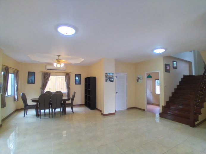 House for rent East Pattaya showing the dining area and guest bathroom 