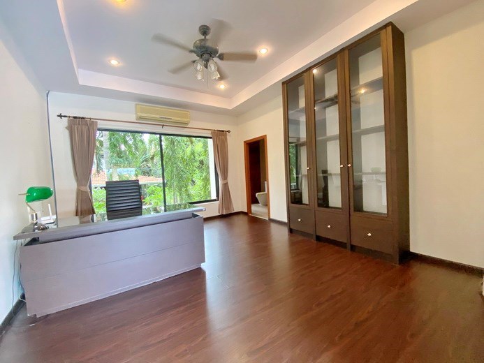 House for rent East Pattaya showing the fourth bedroom / office 