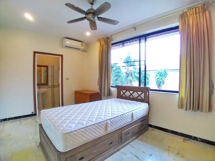 House for rent East Pattaya showing the fourth bedroom suite 