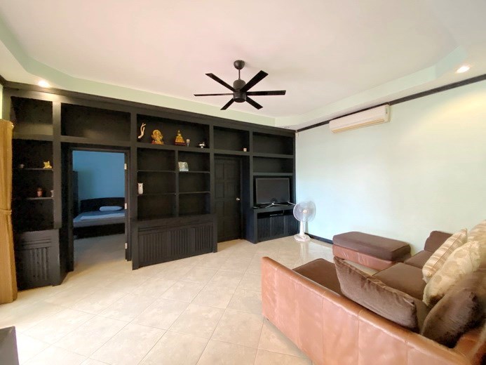 House for rent East Pattaya showing the living area 