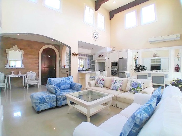 House for rent East Pattaya showing the open plan concept House for rent East Pattaya showing the open plan concept
