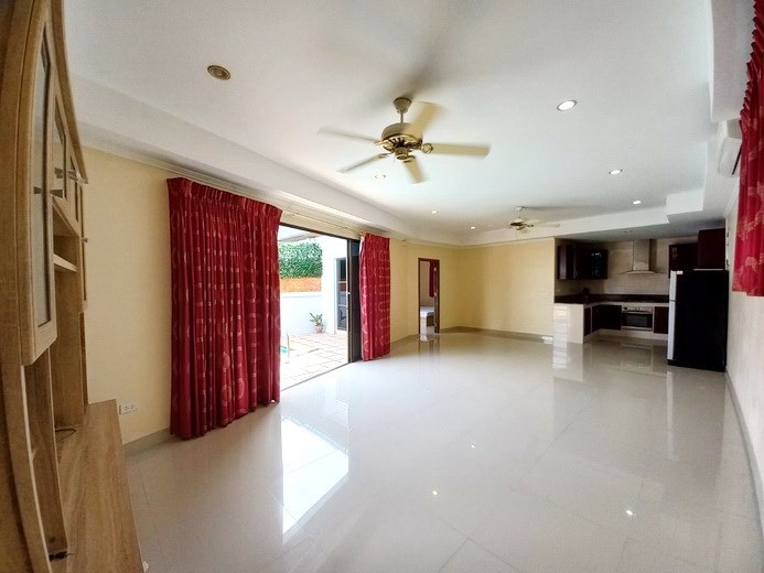 House for rent East Pattaya showing the open plan concept House for rent East Pattaya showing the open plan concept