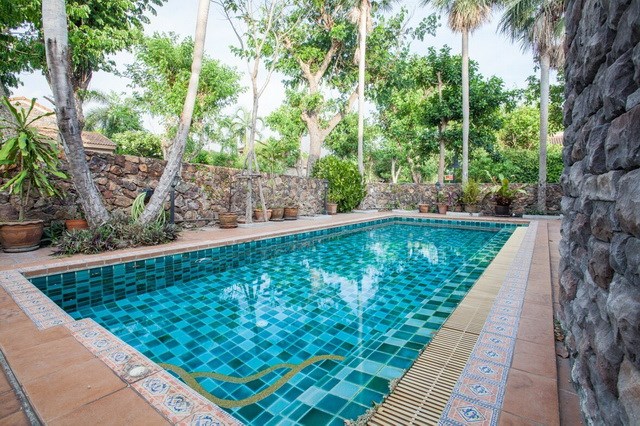 House for rent East Pattaya showing the private pool House for rent East Pattaya showing the private pool
