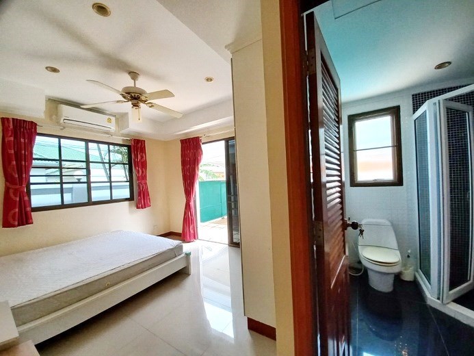 House for rent East Pattaya showing the second bedroom suite House for rent East Pattaya showing the second bedroom suite