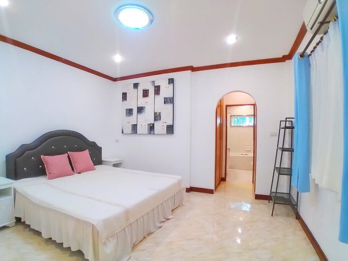 House for rent East Pattaya showing the second bedroom suite 