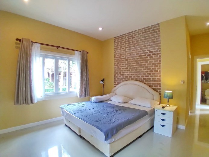 House for rent East Pattaya showing the second bedroom suite 