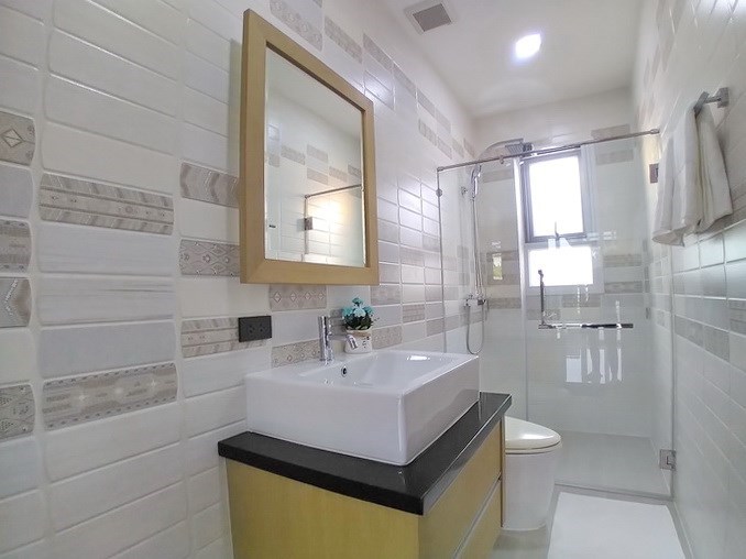 House for rent East Pattaya showing the third bathroom House for rent East Pattaya showing the third bathroom