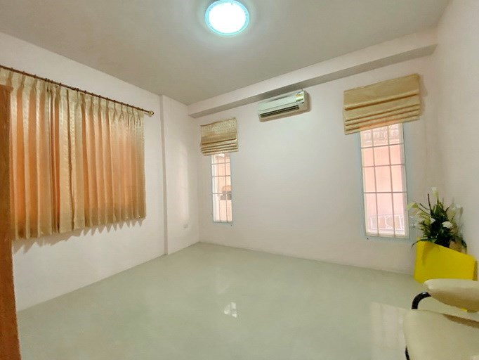 House for rent East Pattaya showing the third bedroom 