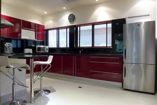 House for rent Jomtien showing the kitchen House for rent Jomtien showing the kitchen